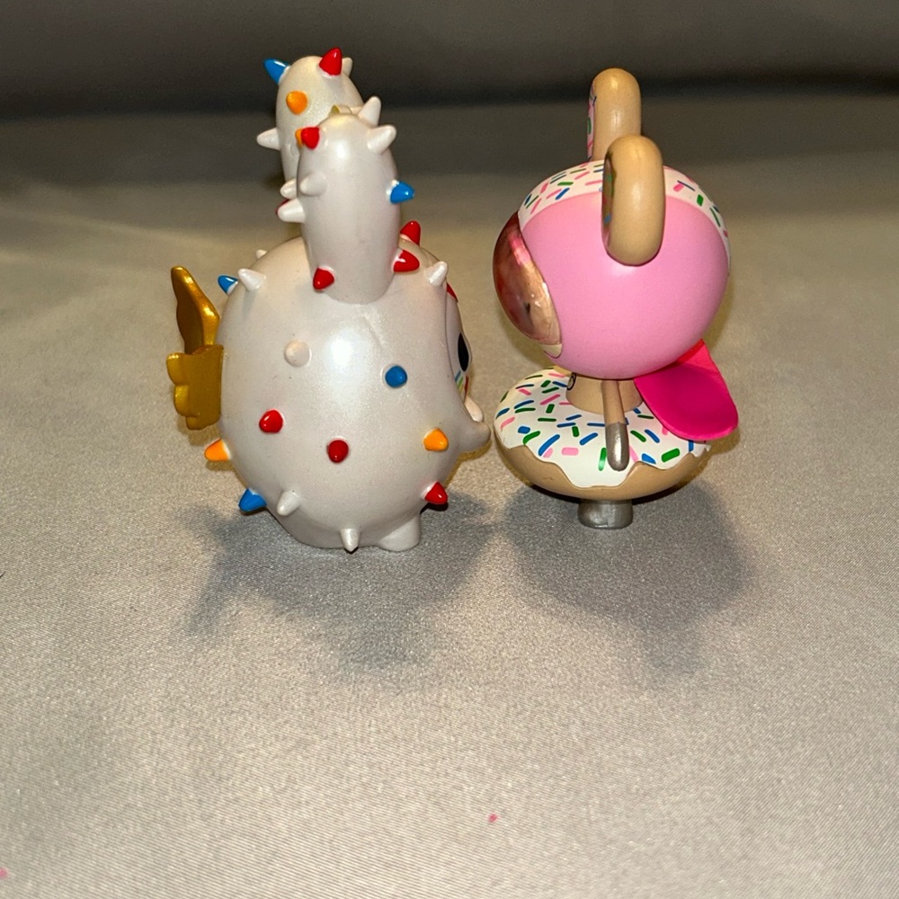 1 Tokidoki DONUTELLA & HER SWEET FRIENDS  and 1 Cactus Bunnies Series Dreamer - Picture 7 of 7